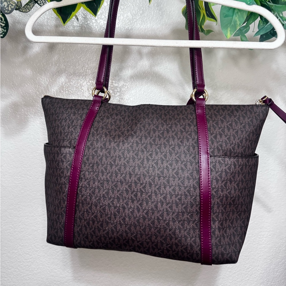Michael Kors Tote Bag - Picture 3 of 6